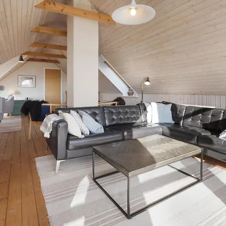 Moderniseret Helarshus Ved Vesterhavet Sj1101